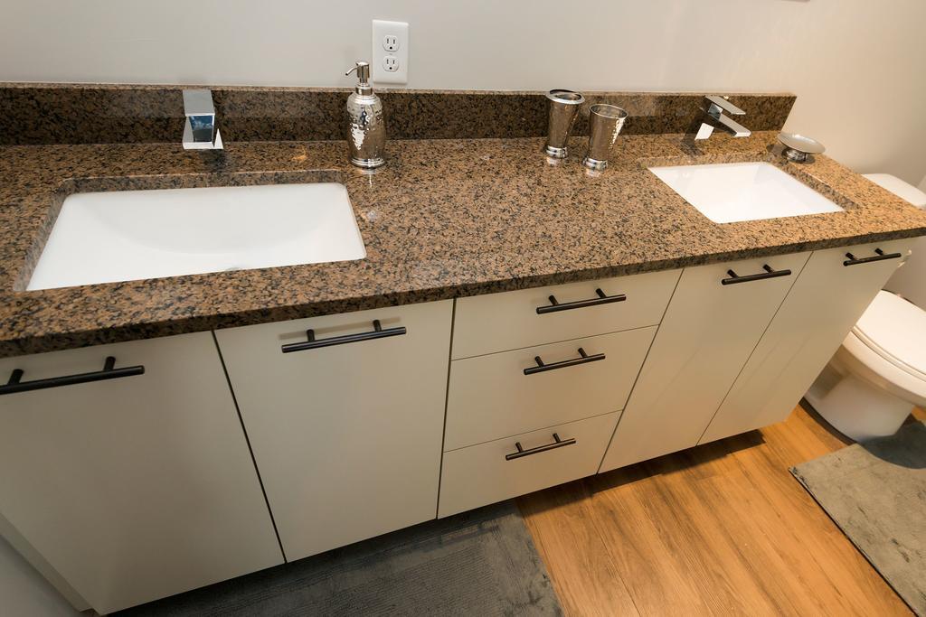 Apartment Nova Suites Inc.